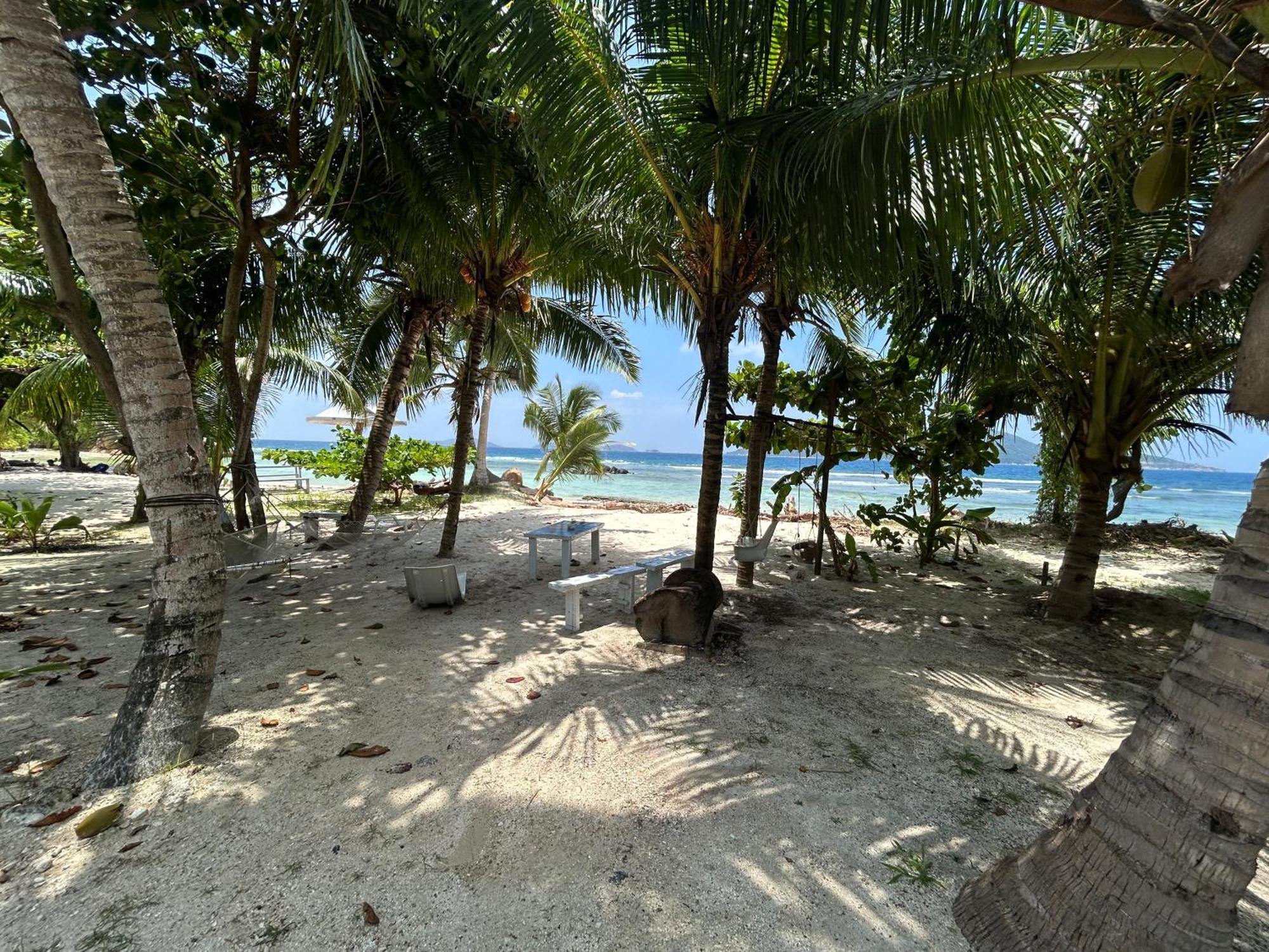 Anse Grosse Roche Beach Villa La Digue Exterior photo