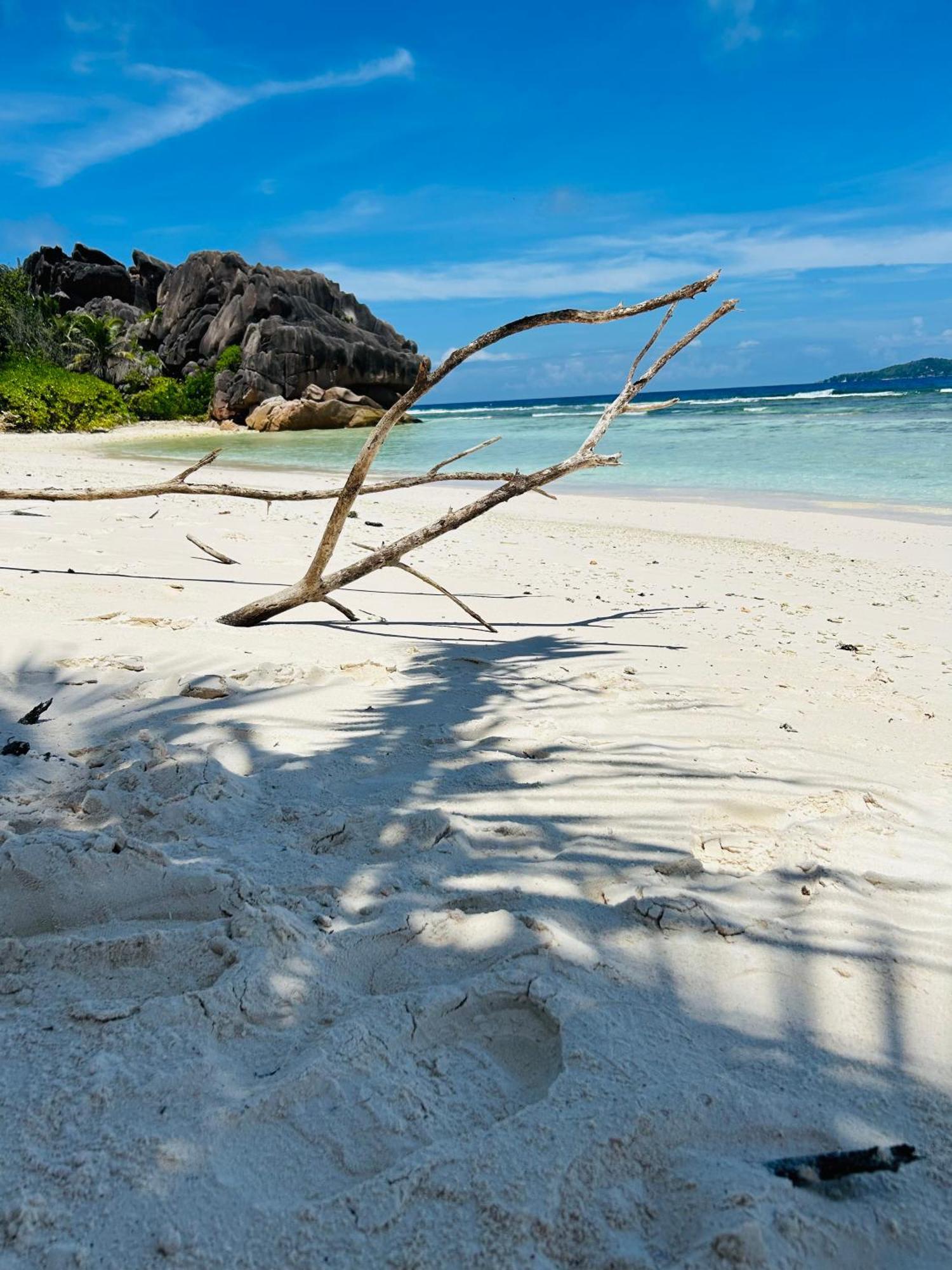 Anse Grosse Roche Beach Villa La Digue Exterior photo